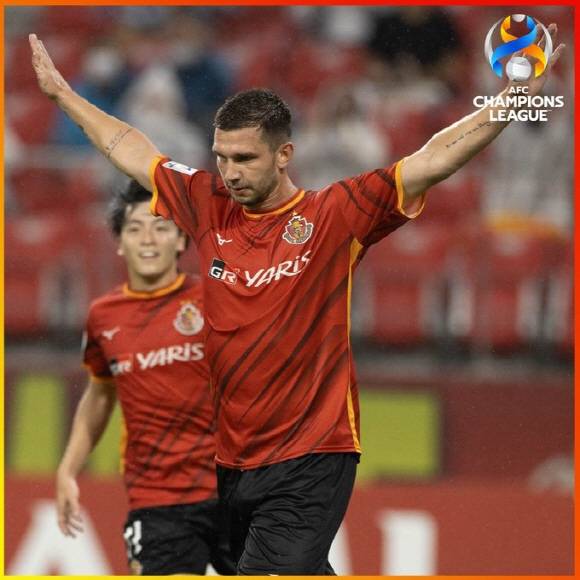 해트트릭을 달성한 시비에르초크. ⓒAFC