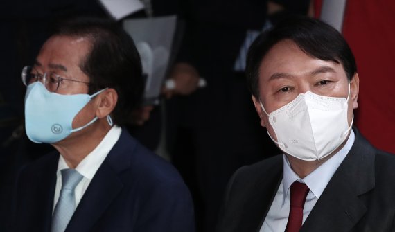 홍준표 국민의힘 의원(왼쪽), 윤석열 전 검찰총장(오른쪽) © News1 오대일 기자 /사진=뉴스1