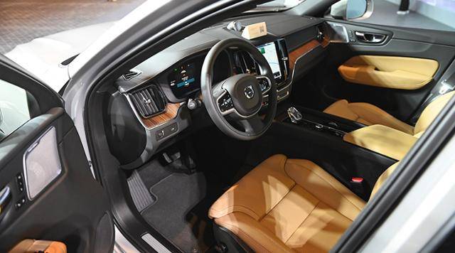 볼보자동차코리아, 신형 XC60 공개