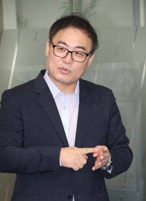 그래핀스퀘어 대표 홍병희