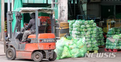 [서울=뉴시스] 서울 가락동 농수산물시장. park7691@newsis.com