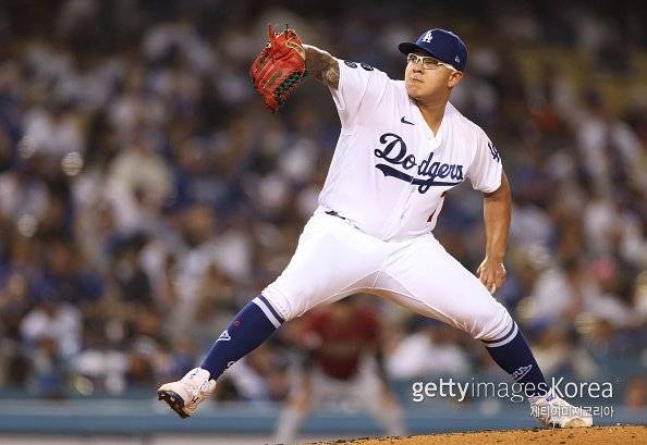 훌리오 유리아스(LA 다저스)가 16일(한국시간) 애리조나전에서 투구하고 있다. 사진=게티이미지코리아