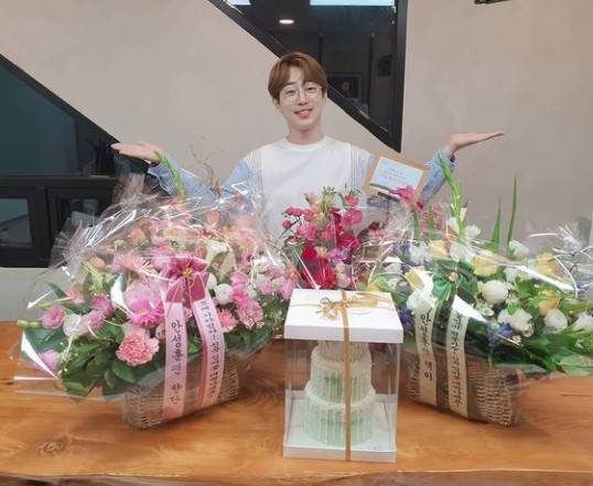 가수 안성훈이 ‘엄마꽃’ 발매 소감을 밝혔다. 사진=안성훈 SNS