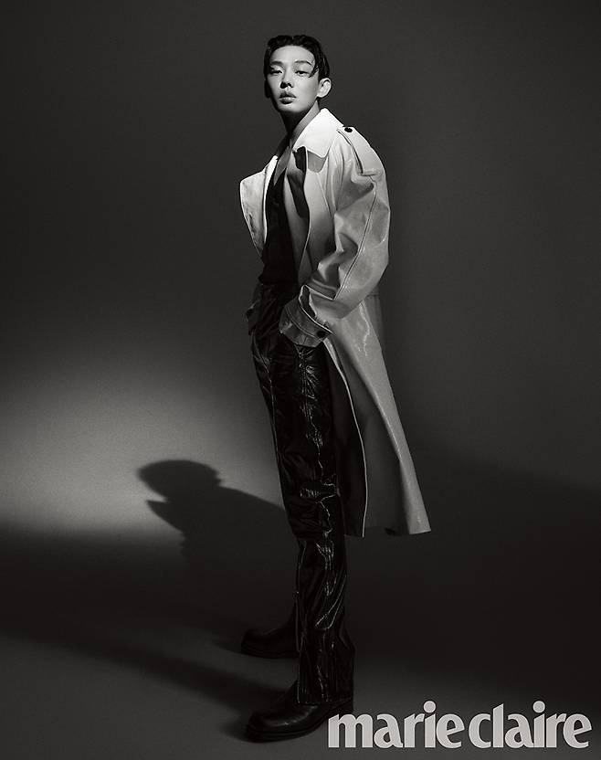 유아인 화보가 공개됐다.사진=마리끌레르 제공