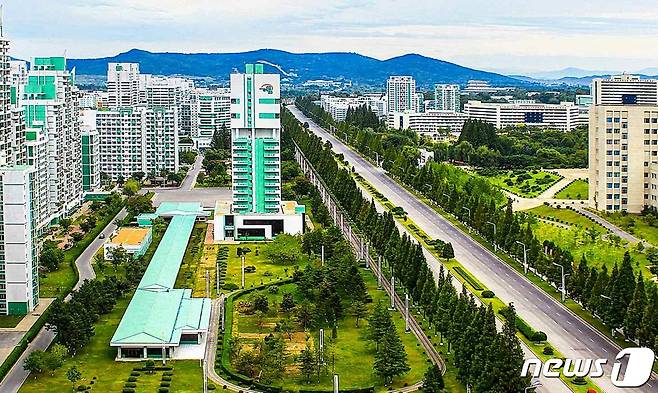 (평양 노동신문=뉴스1) = 북한 노동당 기관지 노동신문은 18일 '원림녹화와 생태환경 개선을 중요한 정책적 과업으로 틀어쥐고나가자'라고 촉구했다. [국내에서만 사용가능. 재배포 금지. DB 금지. For Use Only in the Republic of Korea. Redistribution Prohibited] rodongphoto@news1.kr