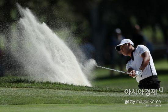 김시우가 포티넷챔피언십 둘째날 3번홀에서 벙커 샷을 하고 있다. 나파(미국)=Getty images/멀티비츠