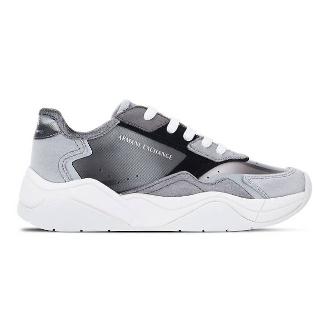 아르마니 익스체인지 벨루어 배색 레이스업 스니커즈 [사진 제공 = 신세계인터내셔날]