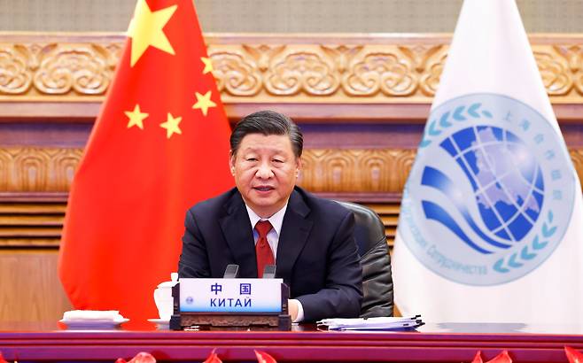 시진핑 중국 국가 주석이 17일 베이징에서 화상으로 열린 상하이협력기구(SCO) 정상회의에 참석해 발언하고 있다. /신화 연합뉴스