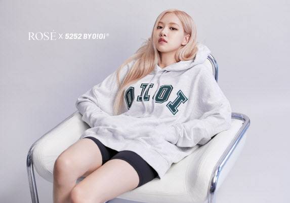 (사진=5252 바이 오아이오아이)