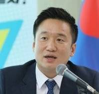 이승환 전 국회의원 보좌관, 작가