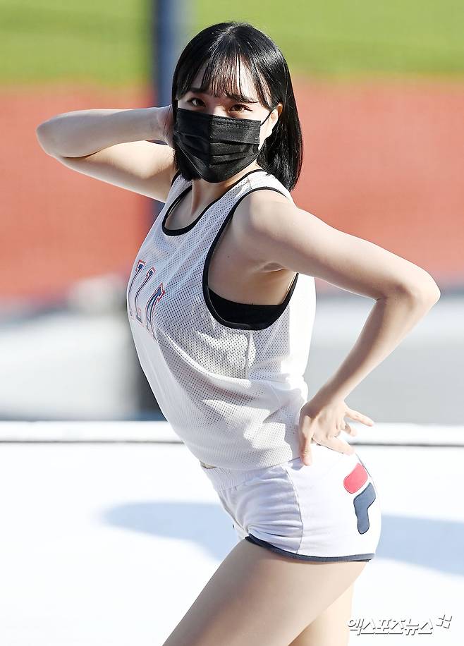 두산 치어리더 박성은 '코로나 때문에 무관중이라니, 아쉬움이 가득한 추석'[김한준의 사이드앵글]