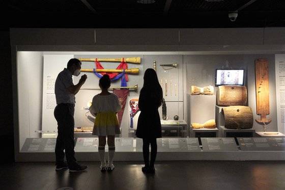 국악박물관 악기실에서는 고대악기·관악기·현악기·타악기 등 다양한 악기를 한자리에서 볼 수 있다.