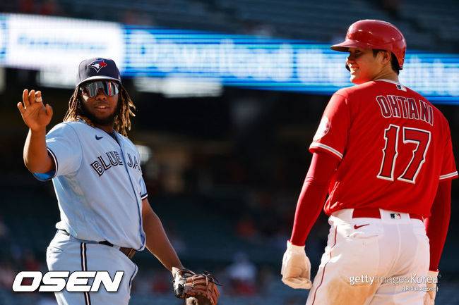 [사진]오타니 쇼헤이와 블라디미르 게레로 주니어 ⓒGettyimages(무단전재 및 재배포 금지)