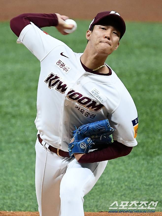 2021 KBO리그 키움 히어로즈와 NC 다이노스의 경기가 23일 고척스카이돔에서 열렸다. 1회초 키움 안우진이 역투하고 있다. 고척=박재만 기자 pjm@sportschosun.com/2021.09.23/