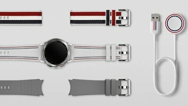 갤럭시워치4 클래식 톰브라운 에디션 구성품. (사진=삼성전자)