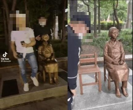 외국인 남성들이 평화의 소녀상에 장난을 치며 조롱하는 영상(왼쪽)을 올렸다가 누리꾼들의 비판을 받자, 하루 만에 사과(오른쪽)했다. 틱톡 영상 캡처