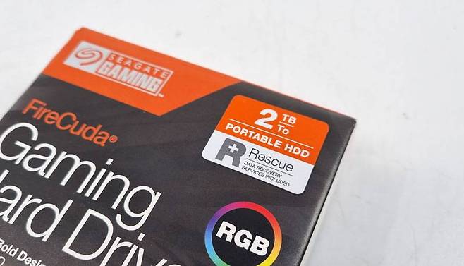 손상된 데이터를 되살리는 레스큐(Rescue) 복구 서비스를 3년 제공한다