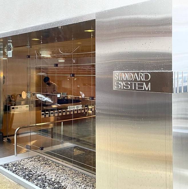 Standard System, Ilsan Coffee Factory’s first offline showroom, opened in Seoul’s Cheongdam-dong this past August. (Photo credit: Standard System)