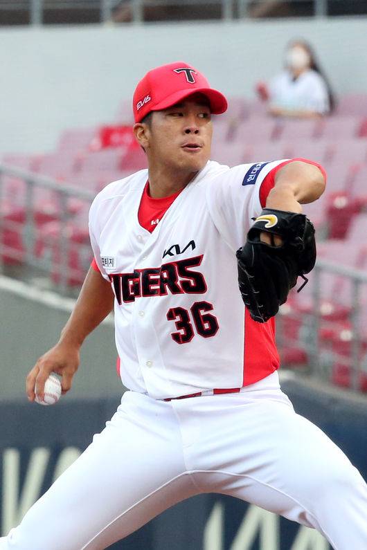 KIA 타이거즈 새 외국인 투수 보 다카하시.  / KIA 제공