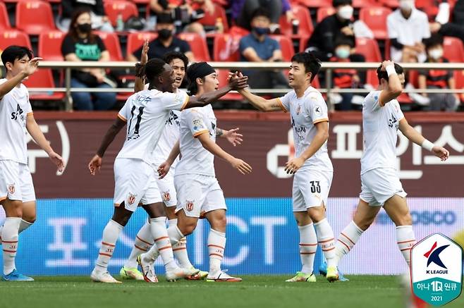 ▲ 제주 유나이티드가 포항 스틸러스에 대승을 거뒀다. ⓒ한국프로축구연맹