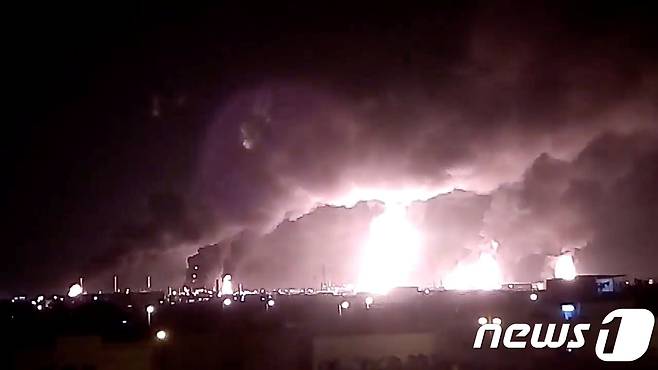 이란의 지원을 받는 예멘 후티 반군이  '무인기'를 이용해 사우디아라비아의 국영 석유기업 아람코를 공격했다(아래 기사 내용과는 무관함).  © 로이터=뉴스1