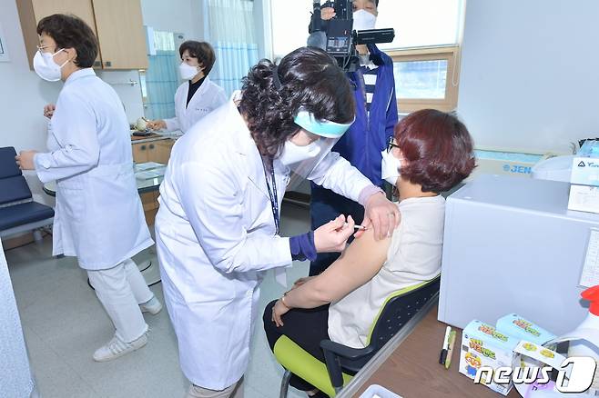 전북 순창군이 코로나19 집단면역 형성을 위해 적극적인 백신접종을 당부하고 나섰다.(순창군 제공)2021.9.27/© 뉴스1