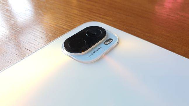 샤오미 태블릿 ‘패드5’ 후면 카메라 모듈.ⓒ데일리안 김은경 기자