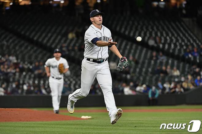 시애틀 매리너스 선발 투수 크리스 플렉센이 28일 오클랜드전에서 승리를 추가하며 시즌 14승을 달성했다. © AFP=뉴스1