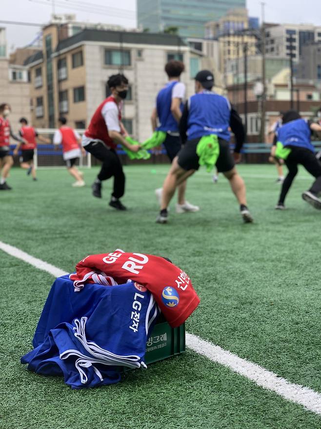 　◇휘문고등학교 럭비 특색 프로그램 수업. 사진제공= 대한럭비협회