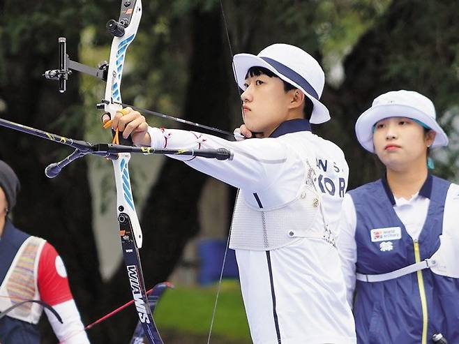안산이 25일 세계양궁선수권대회 여자 단체 결승전에서 시위를 당기고 있다./대한양궁협회