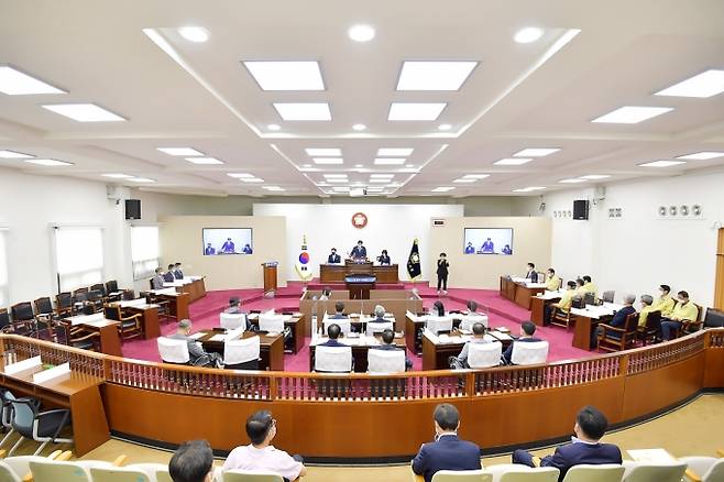 공주시의회 제228회 임시회 개회식 장면.