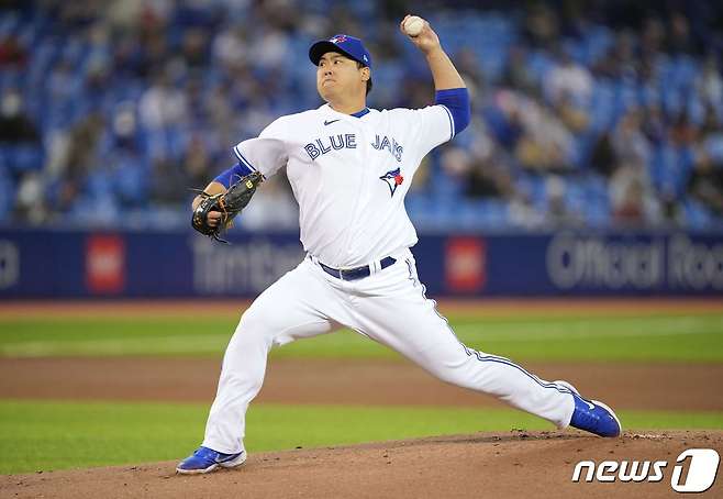 토론토 블루제이스 류현진이 29일 뉴욕 양키스와 홈 경기에 선발 등판해 4⅓이닝 3실점을 기록했다. © AFP=뉴스1