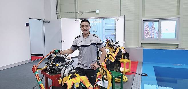 최근 국내 잠수 분야 최고 수준의 기술 전문가에게 주어지는 '잠수기능장' 시험에 합격한 해경 중앙해양특수구조단 교육훈련팀 박재형 경장./중앙해양특수구조단