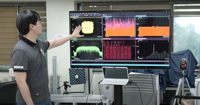 MADs 연구실은 200GHz 이상 초고주파 대역에서 50Gbps(초당 기가비트)급 데이터를 무선으로 전송하는 실험에 성공하며 THz 통신이 가능함을 입증했다. 