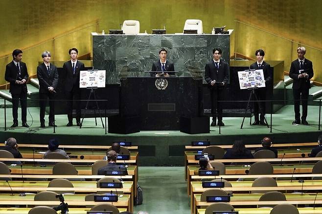 Members of BTS speak at the opening ceremony for the SDG Moment event held at the UN headquarters in New York on Sept. 20. (Yonhap News)