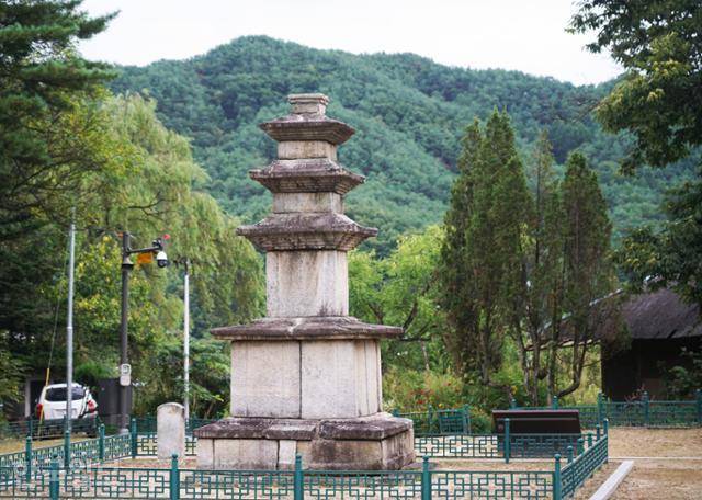 홍천 내촌면 물걸리 삼층석탑.