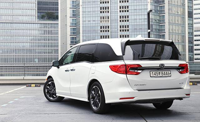 토요타 시에나 하이브리드 & 혼다 오딧세이 비교 시승기