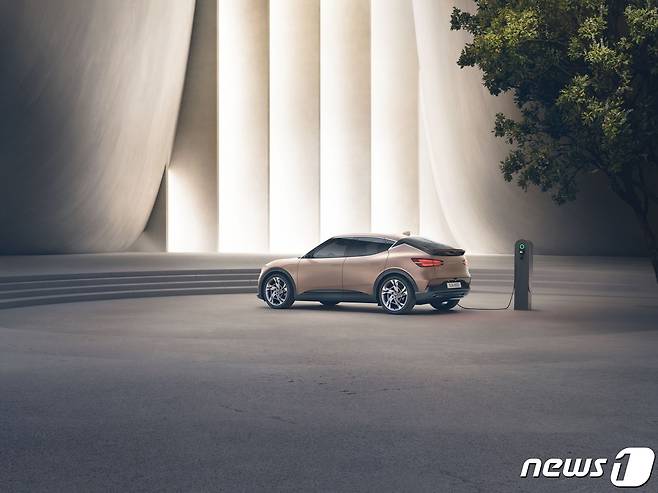 제네시스 브랜드(이하 제네시스)가 제네시스 전동화 비전의 방향성을 제시하는 첫 번째 전용 전기차 ‘GV60(지 브이 식스티)’를 30일 공개했다. © 뉴스1