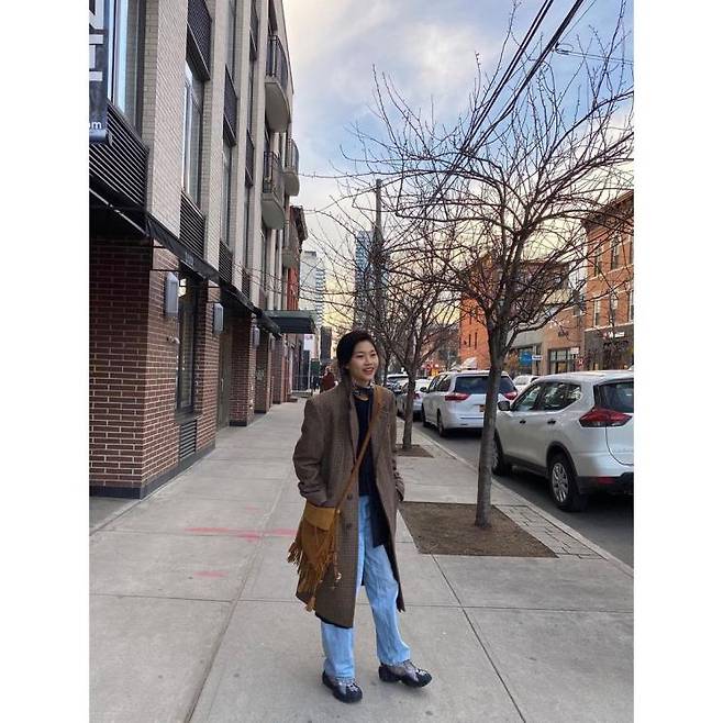 정호연의 패션은 신경쓰지 않은 것 같은 무심한 매칭이 포인트!