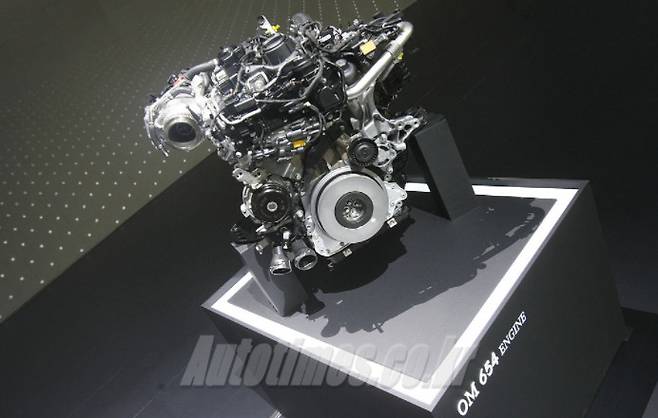 벤츠 OM654 4기통 디젤엔진