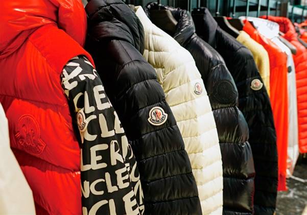 몽클레르 매장에 전시된 패딩 점퍼. /조선일보DB