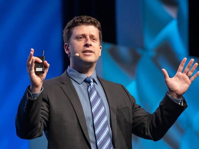 댄 히스는 현재 듀크대 케이스 센터에서 기업의 사회적 가치에 대해 탐구하고 있다.