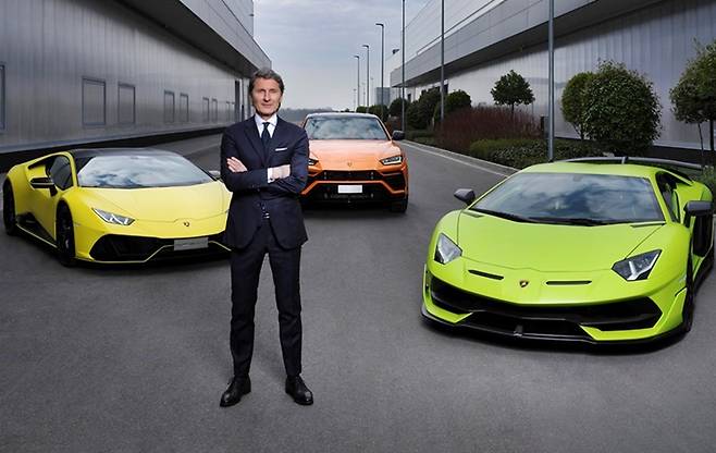 유채색을 적극 사용한 람보르기니 [사진출처=람보르기니]