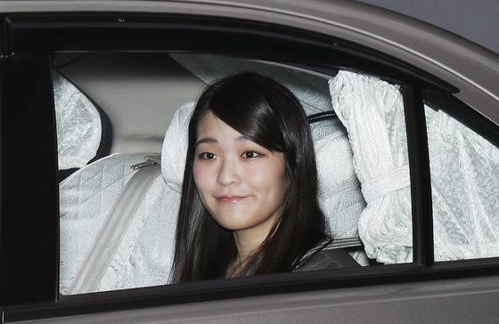 나루히토(德仁) 일왕의 조카인 일본 마코(眞子·29) 공주/사진=(도쿄 AFP=뉴스1)