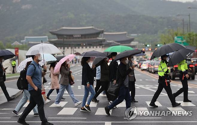 비 내리는 서울 [연합뉴스 자료 사진]