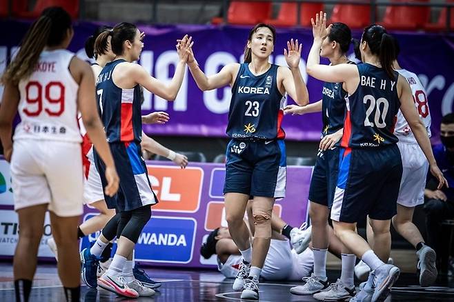 [서울=뉴시스] 여자농구 대표팀. (캡처=FIBA 홈페이지)