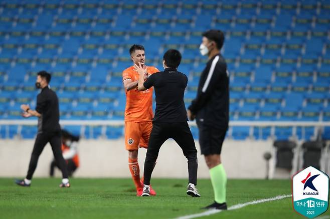 결승골을 터뜨린 강원FC 마티아. 한국프로축구연맹 제공