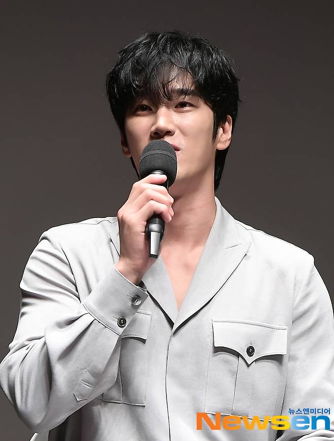 Actor Ahn Bo-hyun attended the 26th Busan International Film Festival (2021 BIFF) invitation Myname GV held at the Seoul Theater of the Haeundae-gu Film Center in Busan on the afternoon of October 7th.