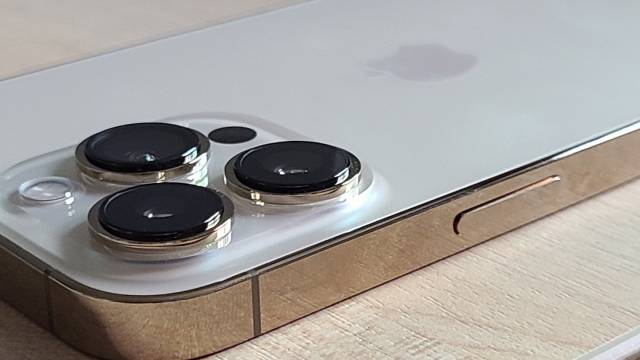 아이폰13 프로의 카메라/사진=노현섭 기자