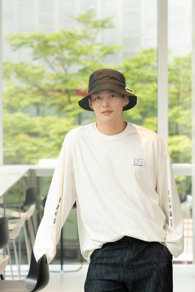 엠넷 음악프로그램 '걸스플래닛999 : 소녀대전'의 심사위원인 댄스 전문가 백구영이 본지와의 인터뷰를 위해 포즈를 취하고 있다. /사진제공=CJENM 2021.10.08 /사진=이동훈 기자 photoguy@